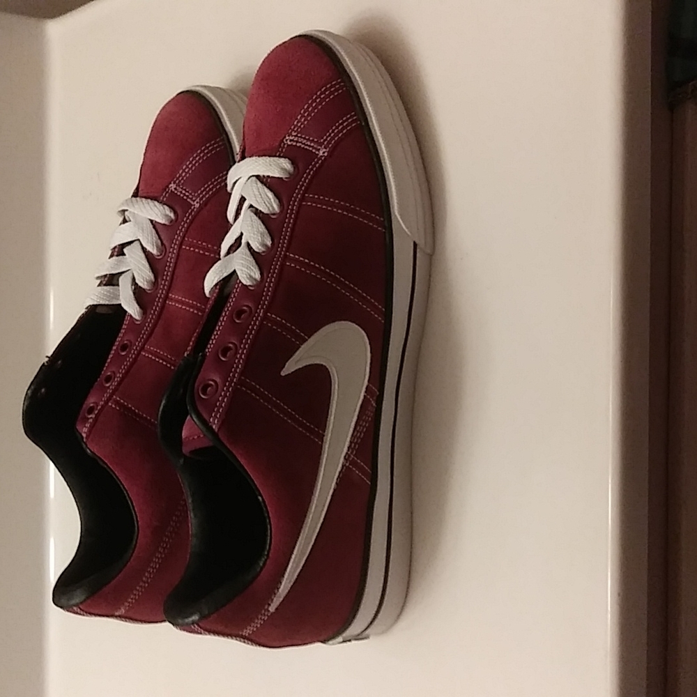 Men's Nike Sweet Lew Suede Low